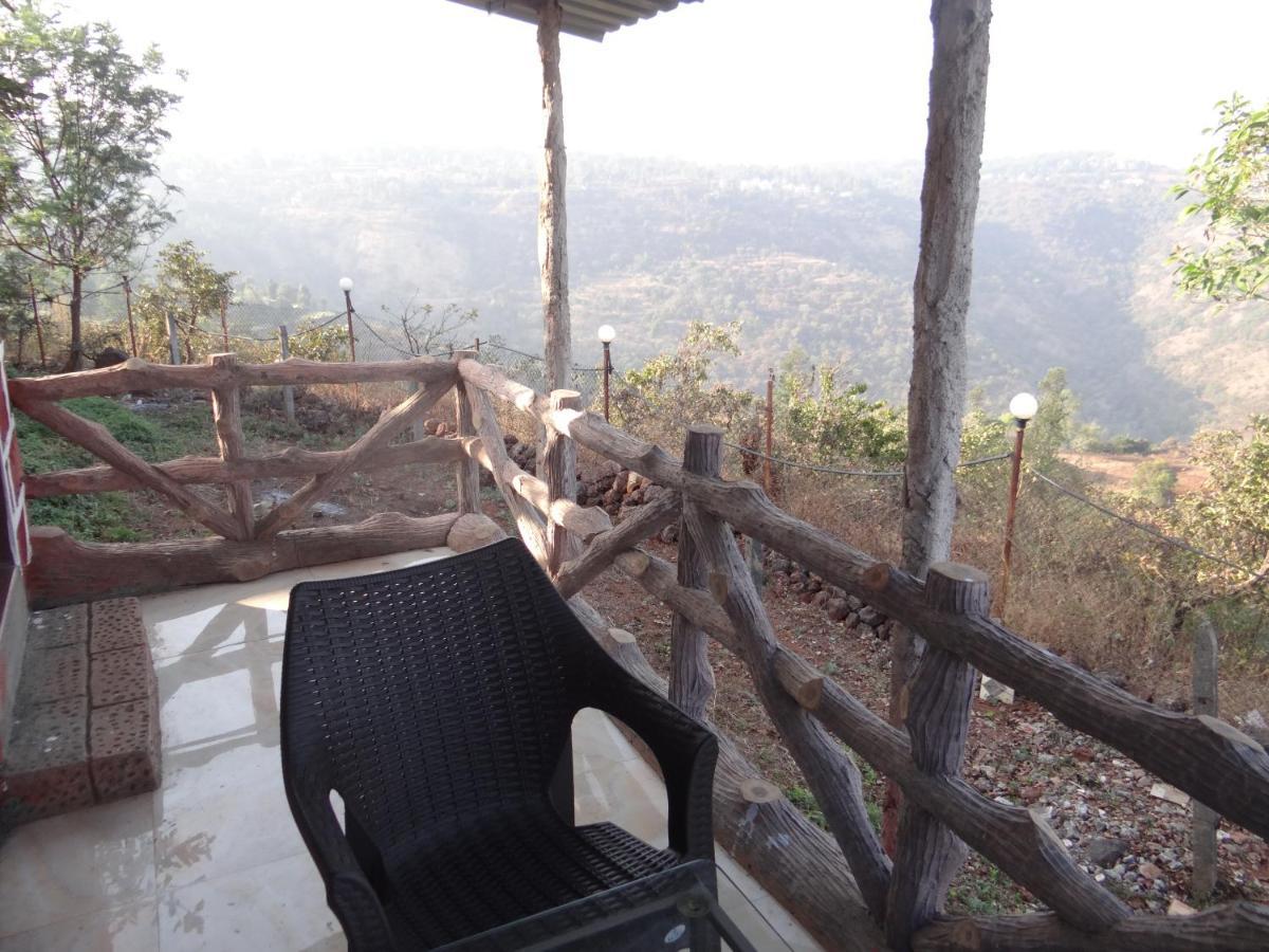 Exotic Valley Hotel มหาบาเลชวาร์ ภายนอก รูปภาพ