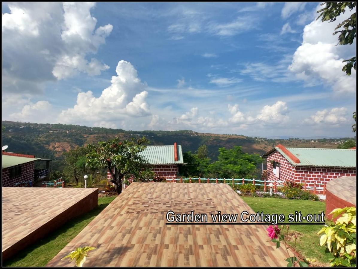 Exotic Valley Hotel มหาบาเลชวาร์ ภายนอก รูปภาพ